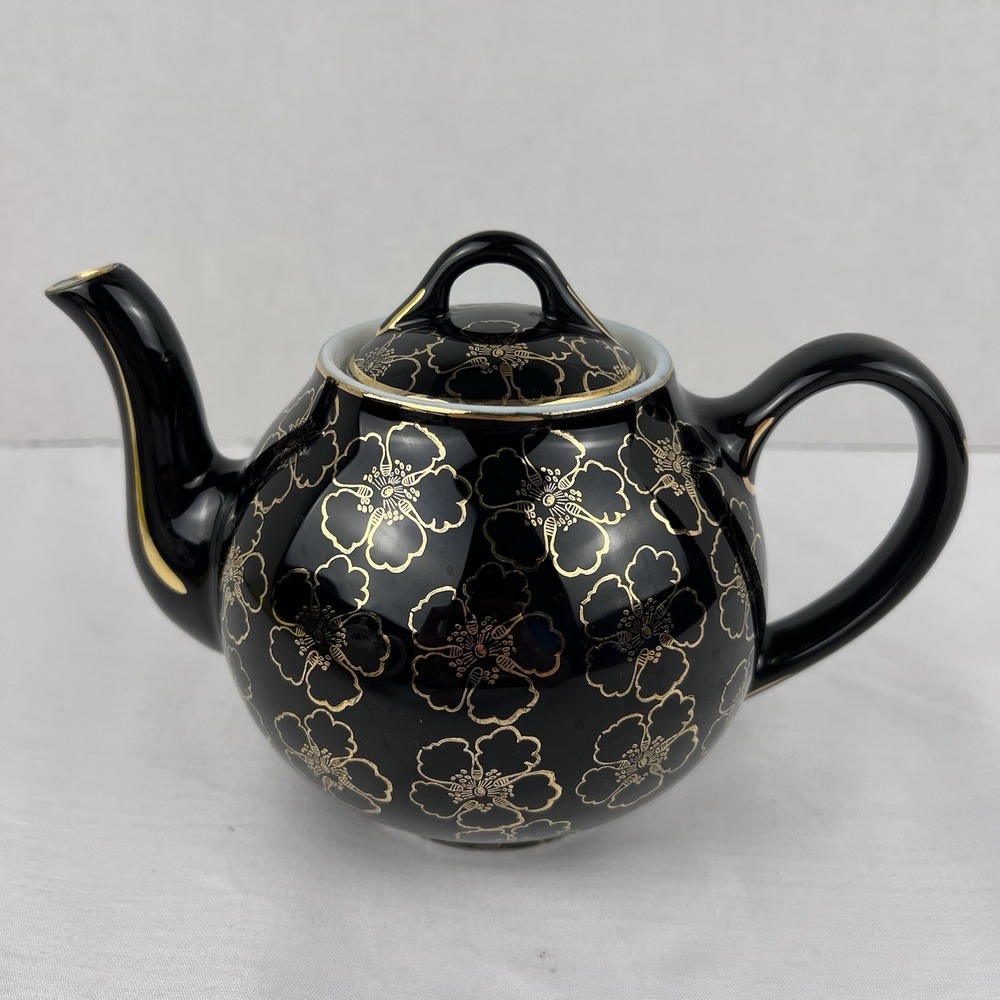 Vintage Hall 6050 6 Cup Black Gold Floral Teapot Made In USA‎ Ceramic